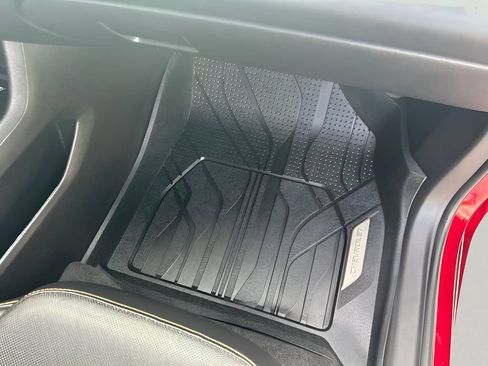 Used 2019 Chevrolet Traverse Premier w/ LPO, Floor Liner Package AWD/4WD image 34