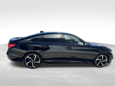 Used 2019 Honda Accord Sport image 9