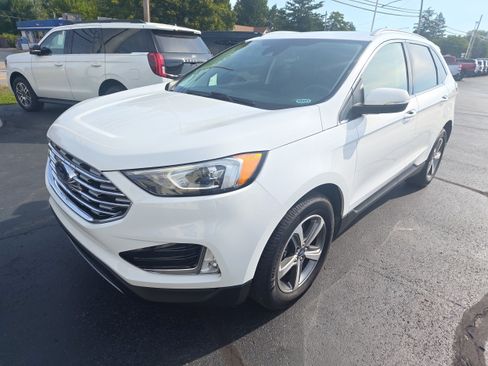 Used 2020 Ford Edge SEL w/ Convenience Package AWD/4WD image 2