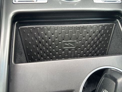 Used 2024 Lincoln Nautilus Premier w/ Jet Appearance Package image 25