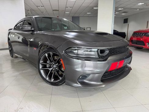Used 2019 Dodge Charger Scat Pack image 1