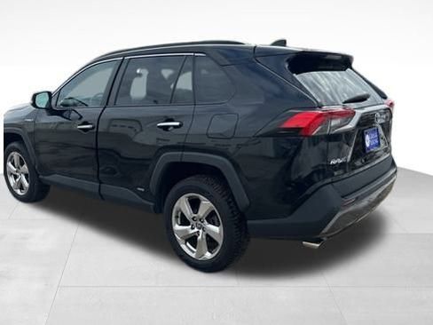 Used 2021 Toyota RAV4 Limited image 4