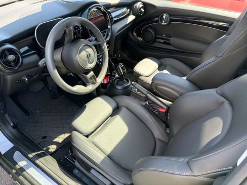 Used 2024 MINI Cooper S FWD image 2