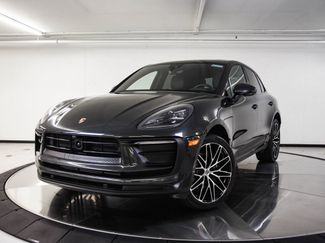 Certified 2025 Porsche Macan video 1