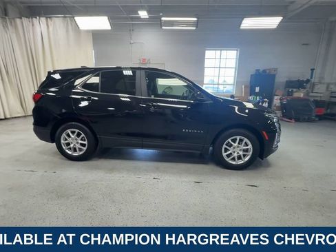 Used 2023 Chevrolet Equinox LT FWD image 2