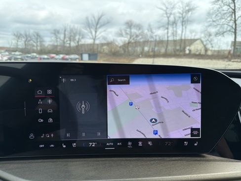 Certified 2025 Audi Q5 2.0T Premium Plus w/ Premium Plus image 12