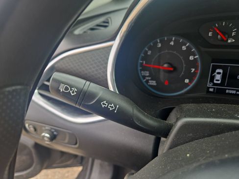 Used 2020 Chevrolet Malibu LT FWD image 37