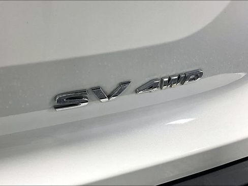 Used 2024 Nissan Pathfinder SV w/ Lighting Package (N92) AWD/4WD image 23