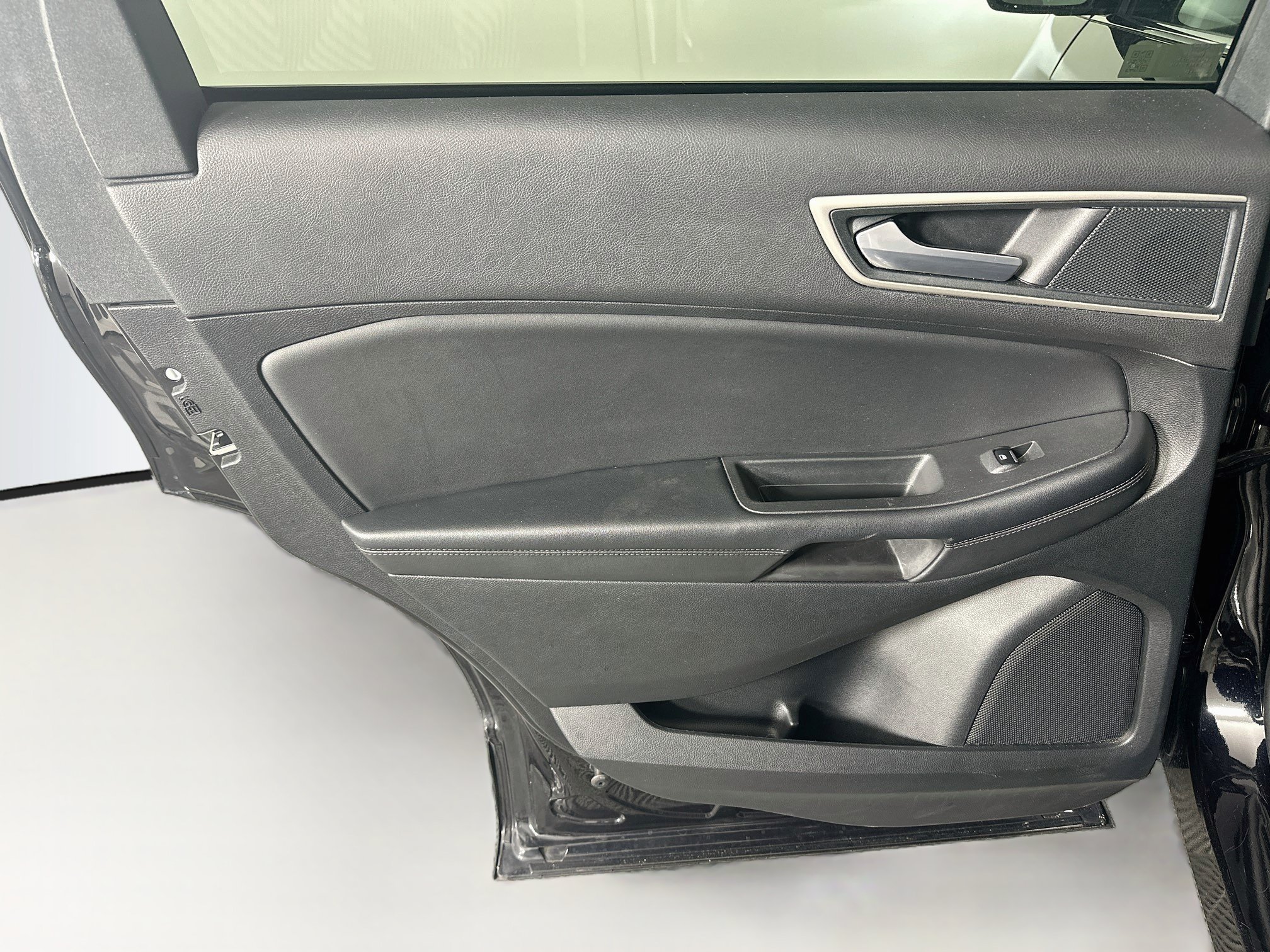 Used 2024 Ford Edge SEL AWD/4WD image 25