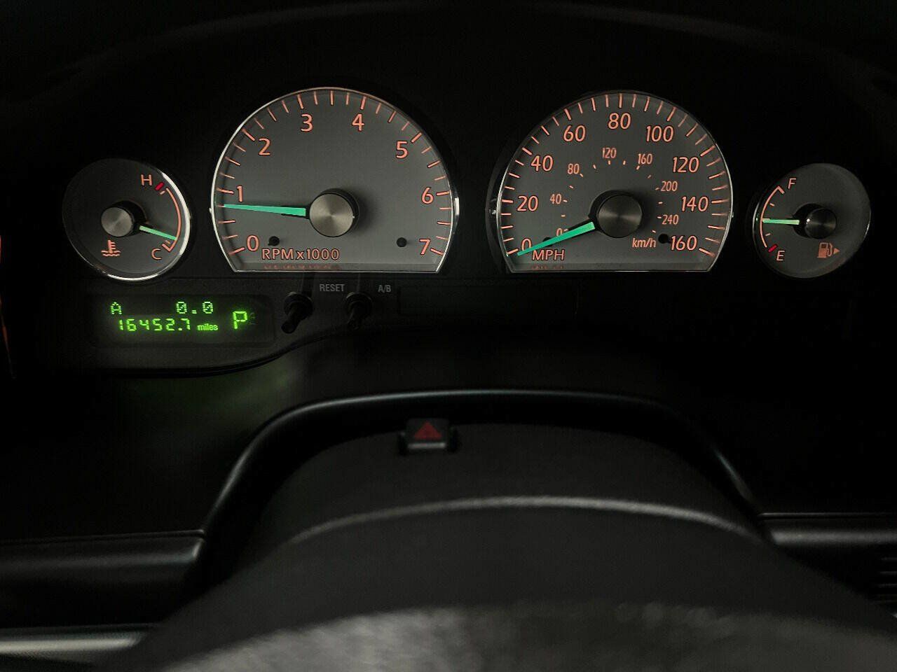 Used 2005 Ford Thunderbird RWD image 67