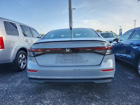Used 2023 Honda Accord Sport image 4
