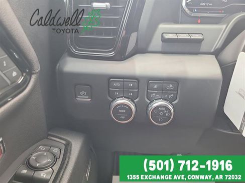 Used 2023 GMC Sierra 1500 AT4 w/ Technology Package AWD/4WD image 17