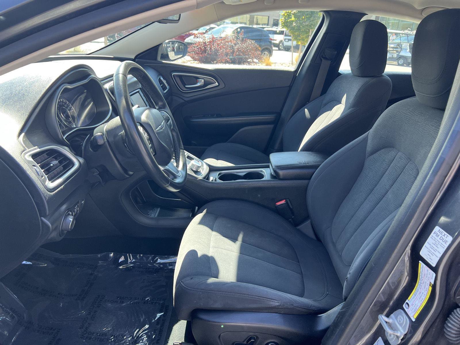 Used 2015 Chrysler 200 Limited w/ Convenience Group FWD image 26