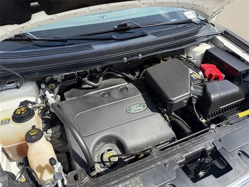 Used 2013 Ford Edge SE image 22