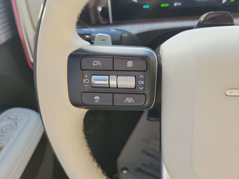 Used 2025 Hyundai Santa Fe Calligraphy FWD image 24
