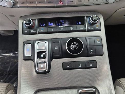Used 2022 Hyundai Palisade SEL w/ 8P Bench Seat Package FWD image 12