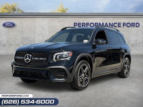 Used 2023 Mercedes-Benz GLB 250 image 1