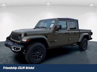 New 2026 Jeep Gladiator Sport video 1