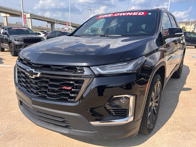 Used 2023 Chevrolet Traverse RS w/ LPO, Floor Liner Package FWD image 3