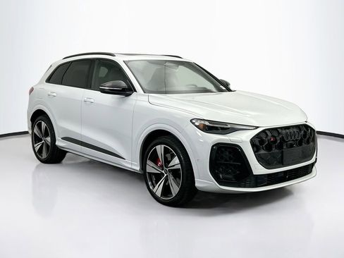 New 2025 Audi SQ5 Premium Plus image 3