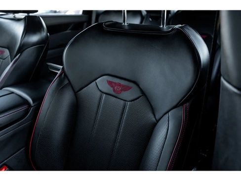 Used 2023 Bentley Bentayga Extended Wheelbase image 27