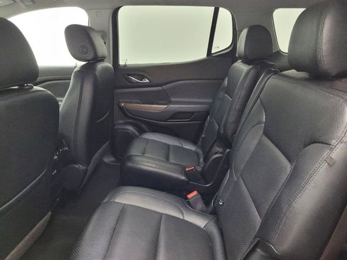 Used 2023 GMC Acadia SLE FWD image 18