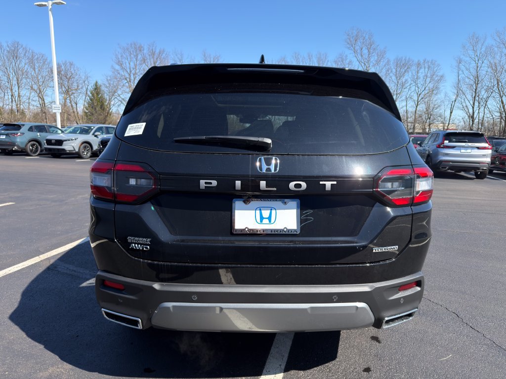 New 2026 Honda Pilot Touring image 4