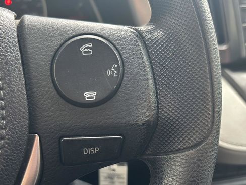 Used 2014 Toyota RAV4 LE AWD/4WD image 8