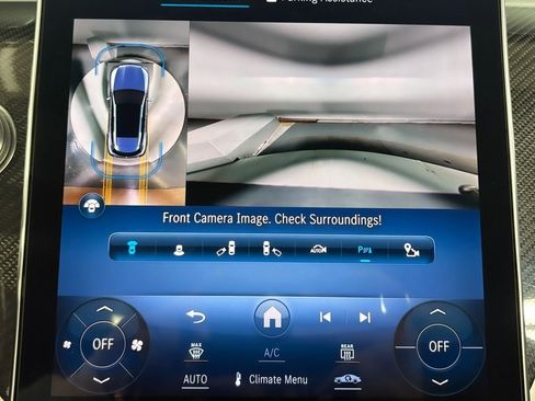 Used 2024 Mercedes-Benz GLC 43 AMG GLC 43 AMG w/ Driver Assistance Package image 21