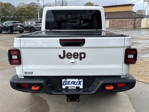 Used 2026 Jeep Gladiator Mojave image 11
