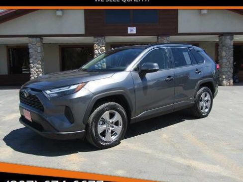 Used 2025 Toyota RAV4 XLE w/ Convenience Package AWD/4WD image 1