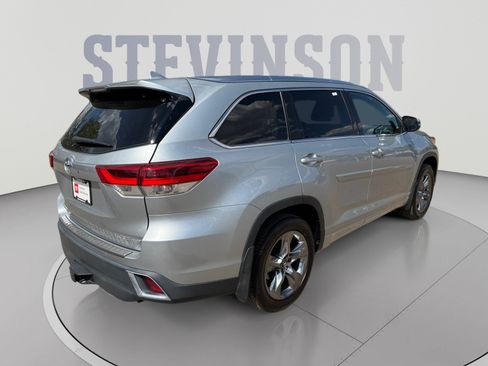 Used 2018 Toyota Highlander Limited Platinum AWD/4WD image 5