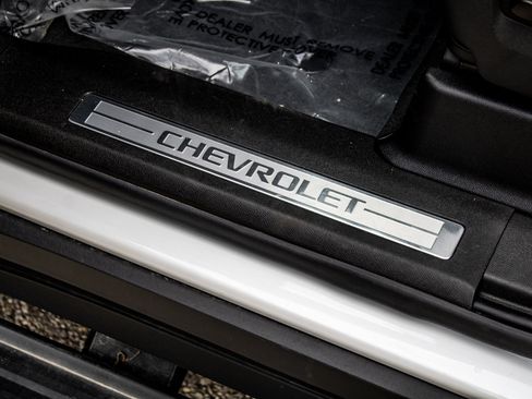 Used 2025 Chevrolet Suburban Premier AWD/4WD image 26