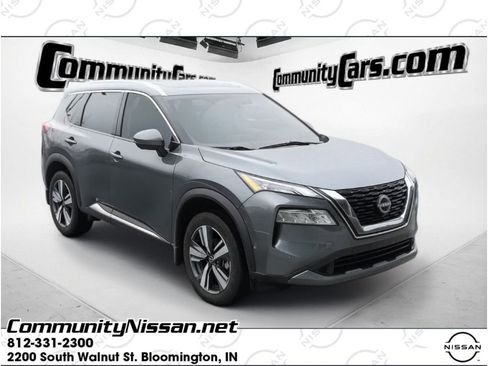 Used 2023 Nissan Rogue SL w/ SL Premium Package image 2