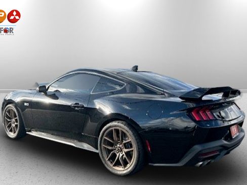 Used 2024 Ford Mustang GT Premium image 3