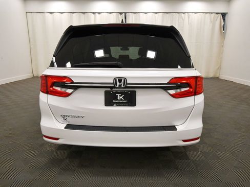 Certified 2024 Honda Odyssey EX-L image 6