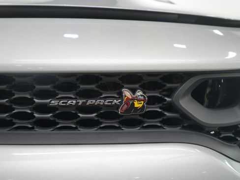 Used 2019 Dodge Charger Scat Pack RWD image 34