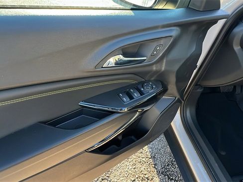 New 2026 Chevrolet Trax ACTIV w/ Sunroof Package image 12