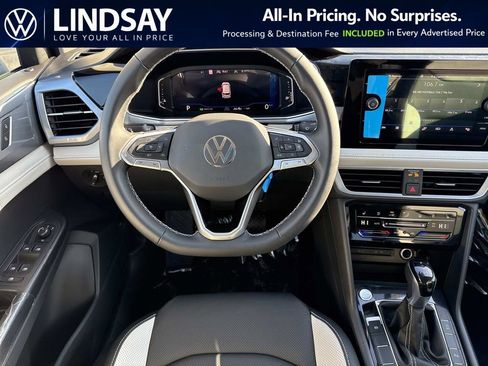 New 2026 Volkswagen Taos SEL AWD/4WD image 12