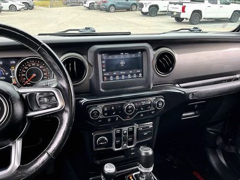Used 2020 Jeep Gladiator Sport w/ Quick Order Package 24S AWD/4WD image 9