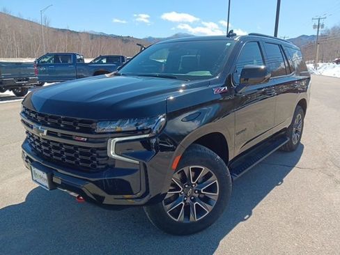 Used 2023 Chevrolet Tahoe Z71 w/ Luxury Package image 3