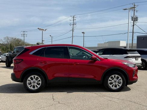 Certified 2023 Ford Escape Active w/ Tech Pack #2 AWD/4WD image 2