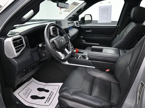 Used 2022 Toyota Tundra Platinum w/ Advanced Package AWD/4WD image 22