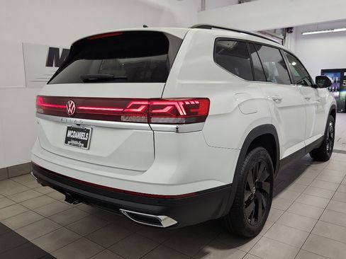 New 2026 Volkswagen Atlas SE FWD image 4