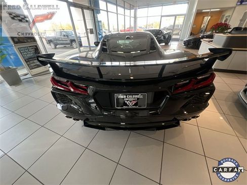 Used 2024 Chevrolet Corvette Stingray Premium Cpe w/ Z51 Performance Package image 28
