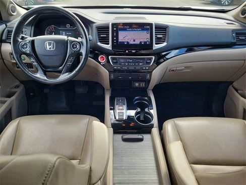 Used 2016 Honda Pilot Touring image 19