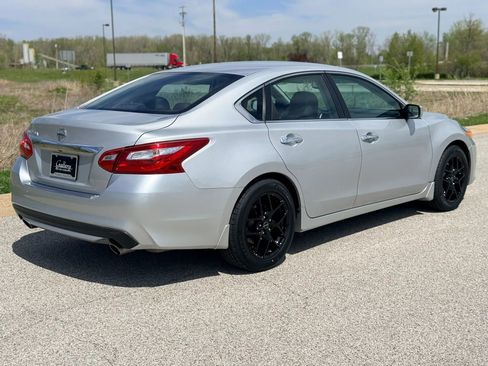 Used 2016 Nissan Altima 2.5 S w/ Power Driver Seat Package image 35