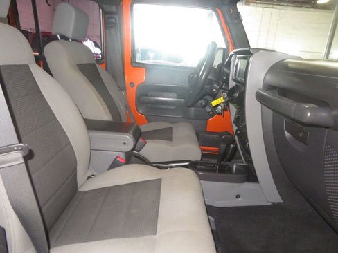 Used 2010 Jeep Wrangler Unlimited Sport w/ Black Appearance Group image 33