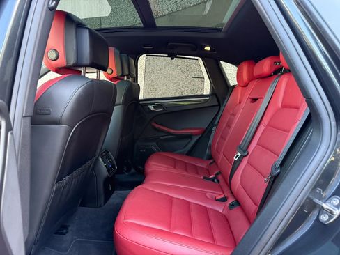 Used 2017 Porsche Macan GTS AWD/4WD image 12