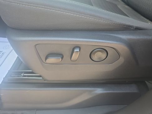 Used 2026 Chevrolet Silverado 2500 Custom w/ Custom Value Package AWD/4WD image 15